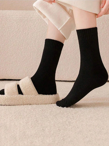 4 Pairs Women Autumn Winter Solid Color Mid Tube Socks Fashionable Versatile Warm Looped Soft Comfortable Casual Crew Socks